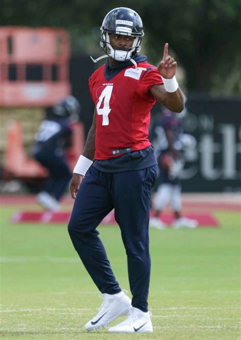 Texans rookie Deshaun Watson wins ESPY for Best Male College Athlete