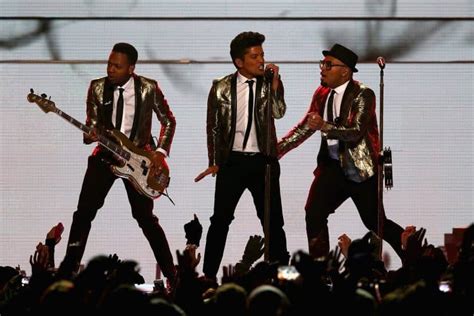 10 Best Bruno Mars Songs of All Time - Singersroom.com