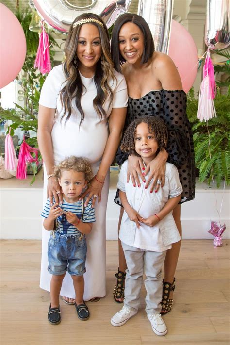 25 Celeb Siblings We Love! in 2020 | Tia and tamera mowry, Celebrity ...