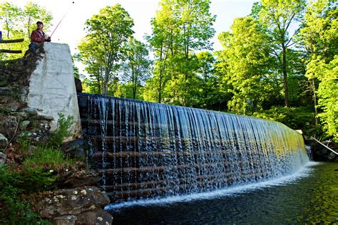 Timber Crib Dam | Located on the Green River in Guilford, Ve… | Flickr