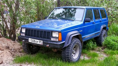 10 Reasons Why The Classic Jeep Cherokee XJ Was Cooler Than You Think