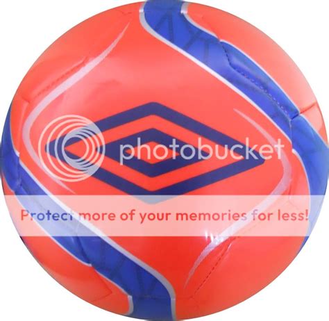 UMBRO NEO Training FOOTBALL Soccer BALL SIZE 5 Footballs Balls Orange ...