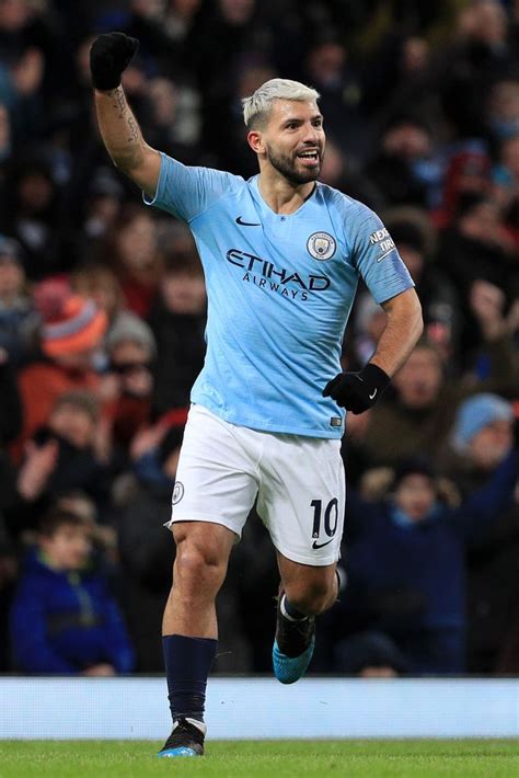 MANCHESTER, ENGLAND - FEBRUARY 03: Sergio Aguero of Manchester City ...