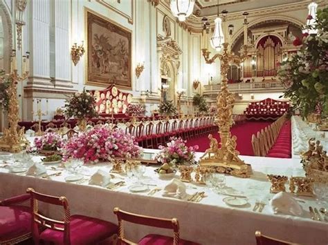 Royal Reception in 2021 | Buckingham palace, Glamourous dining room, Dinner room