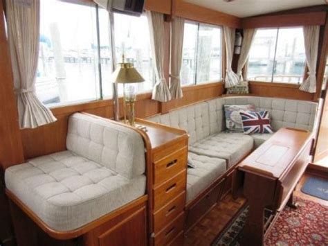 1985 Grand Banks 32 Sedan Port Huron Michigan - boats.com #yacht #yacht #layout | Boat interior ...