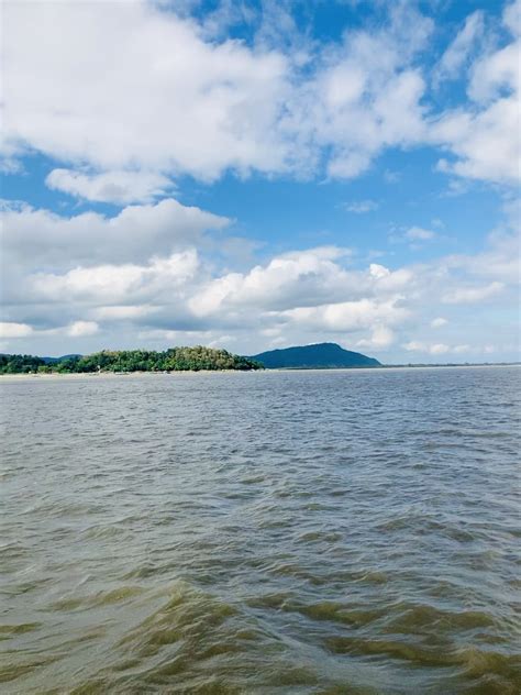 Brahmaputra River, Assam : r/india_tourism