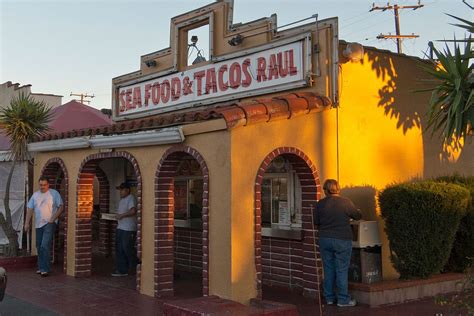 World's First-Ever Taco Bell Under 'Imminent Threat' of Demolition - Eater