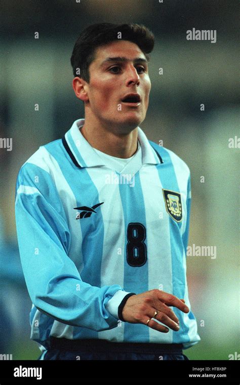 Javier zanetti hi-res stock photography and images - Alamy