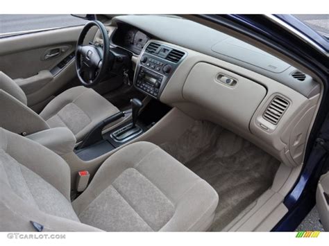 Ivory Interior 2002 Honda Accord EX Coupe Photo #53162849 | GTCarLot.com