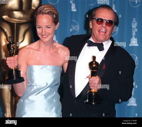 LOS ANGELES, CA - March 24, 1998: 23MAR98: HELEN HUNT & JACK NICHOLSON ...