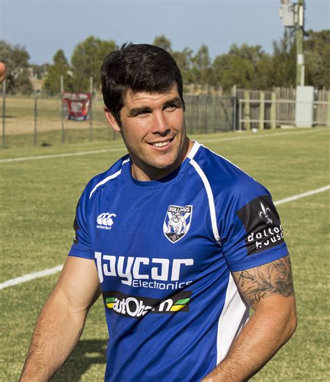 File:Michael Ennis, Bulldogs captain, at McDonald's Park.jpg - Wikimedia Commons