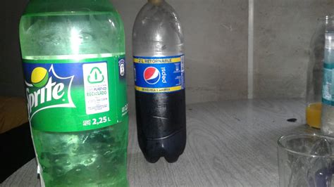 SPRITE VS PEPSI | ⚠Shitpost Radical⚠ Amino