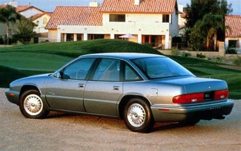 1994 Buick Regal Pictures - 5 Photos | Edmunds