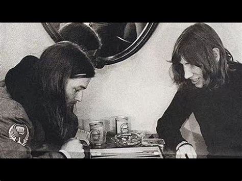 The Truth Behind David Gilmour and Roger Water’s Longtime Feud – Rock Pasta