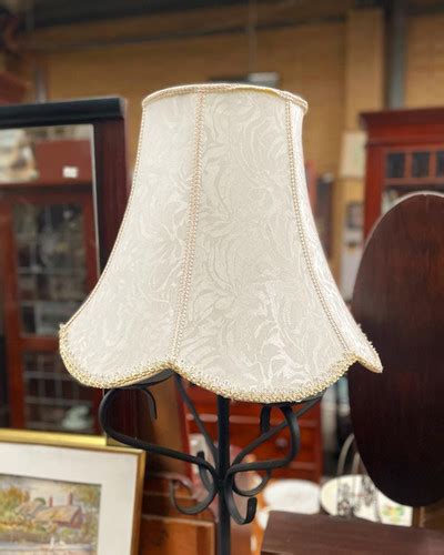 Vintage White/Beige Textured Bell Shape Scalloped Edge Lamp Shape | Mysite