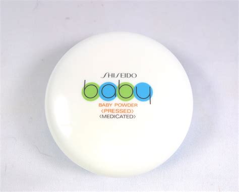 Review: Shiseido Medicated Baby Powder (Pressed)