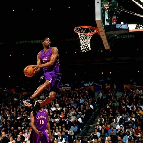 Ballislife.com on Twitter: "😂 Tracy McGrady watching Vince Carter in the 2000 NBA Dunk contest ...