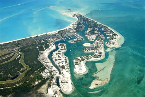 Treasure Cay Harbor in AB, Bahamas - harbor Reviews - Phone Number ...