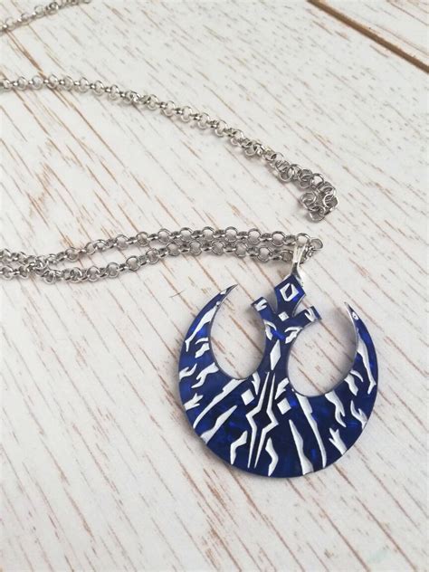 Ahsoka Tano rebel symbol necklace - Geek and Artsy