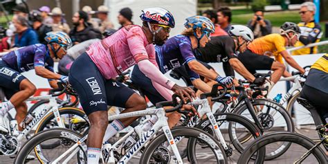 Crit Racing: What is criterium road race racing