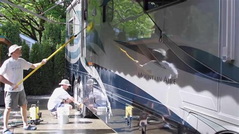 5 Best RV Washes & Waxes - Keep Your RV Looking New - TheRVgeeks.com