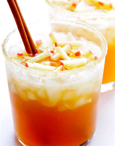 25 Apple Cider Drinks and Cocktails to Sip All Season