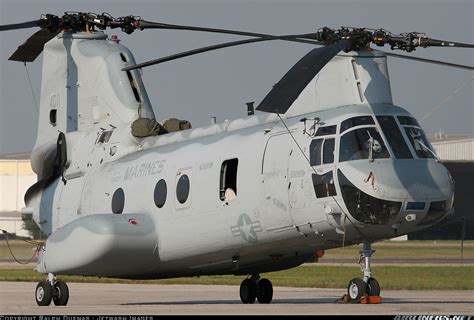 Boeing Vertol CH-46E Sea Knight (107-II) - USA - Marines | Aviation Photo #1403986 | Airliners.net