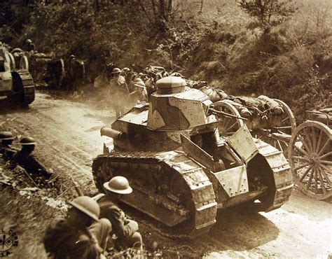 WWI French Renault FT tank near Juvigny, France, c1917 [2900 x 2268 ...