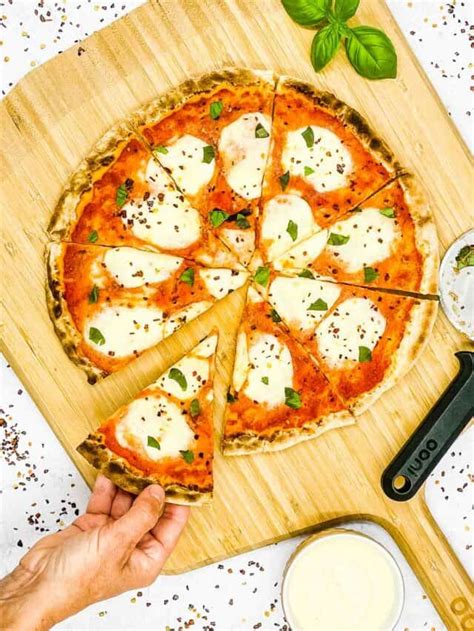 Pizza Toppings: 12 of the Best - Splash of Taste - Vegetarian Recipes