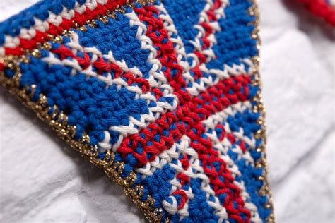 Cross stitch on crochet union jack bunting by Emma Leith | Crochet ...