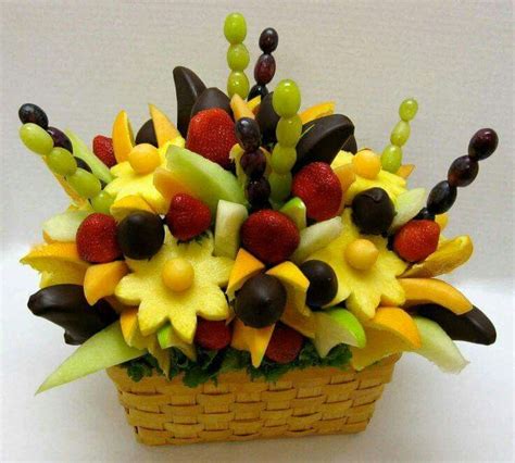 Magnifique | Edible fruit arrangements, Fruit recipes, Fruit arrangements