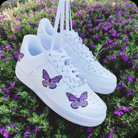 @𝗮𝗹𝗶𝗰𝗶𝗮𝗯𝗲𝗮𝗰𝗵_ | All nike shoes, Cute nike shoes, Butterfly shoes