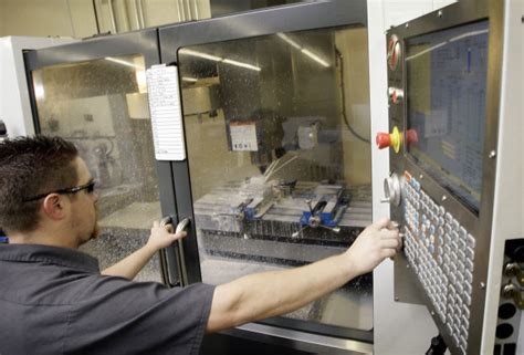 Tucson tech: Degree not needed to work in science-tech, report says