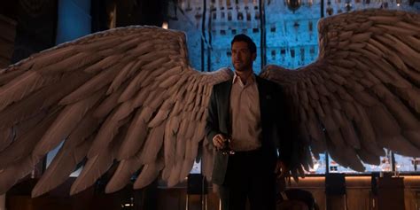 Lucifer: When Does Lucifer Get His Wings Back In The Show? (& Why)