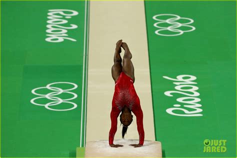 Full Sized Photo of simone biles vault gold medal rio olympics 06 | Simone Biles Wins Gold Medal ...