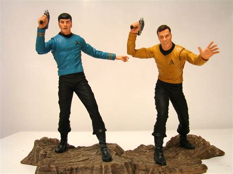 Star Trek Action Figures Return to Toys “R” Us! | Diamond Select Toys