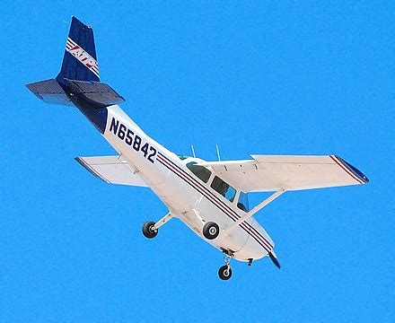 Cessna 172 - Wikipedia