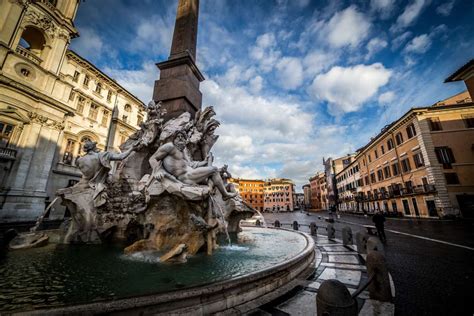 Rome Night Tour - An Evening Stroll with a Local - Context Travel ...