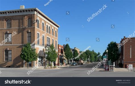 10,209 Three Oaks Images, Stock Photos & Vectors | Shutterstock