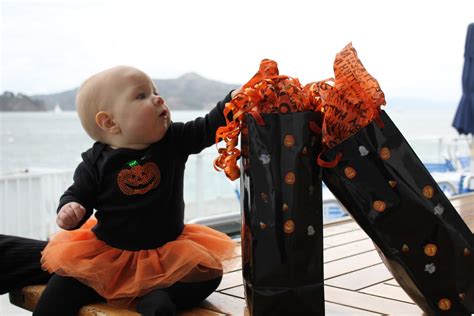 Le Fleur Couture: Halloween Themed Baby Shower