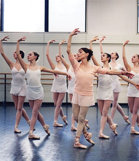 Technique 101: The art of Ballet Hands — A Dancer's Life