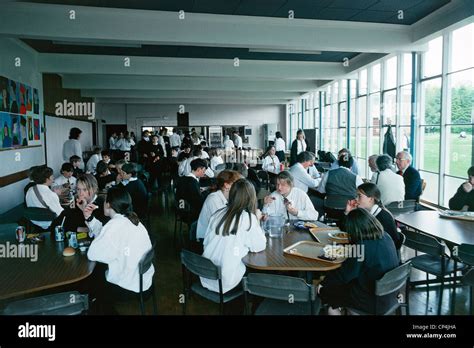 United Kingdom - Dorset. Beaminster School, cafeteria Stock Photo - Alamy