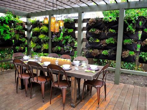 30 Delightful Outdoor Dining Area Design Ideas