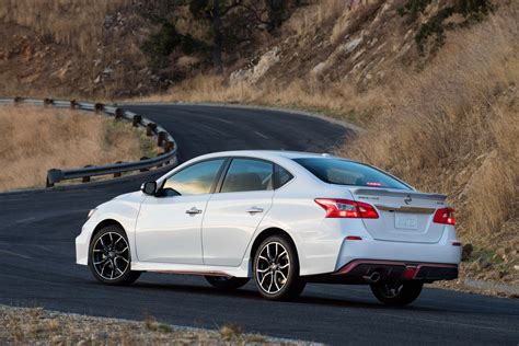 2017 Nissan Sentra Nismo debuts – a sportier Sylphy Paul Tan - Image 580000