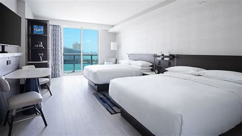 Hotel Rooms and Suites in Brickell | Hyatt Centric Brickell Miami