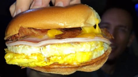 Jack In The Box Ultimate Breakfast Sandwich Food Review - YouTube