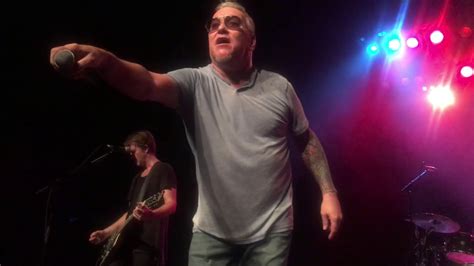 Smash Mouth - I’m A Believer Live (Enmore Theatre) - YouTube