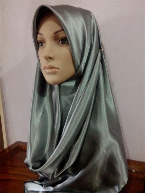 - Galeri Muslimah: TUDUNG BAWAL SATIN