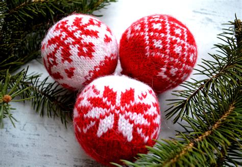 Christmas Ornament Knitting Pattern/ Knit Ornament Pattern/ - Etsy | Diy christmas ball ...