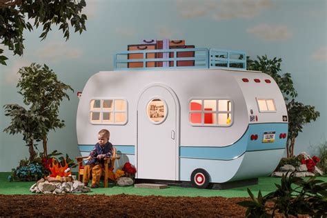 Retro Camper | Lilliput Play Homes | Playhouses for your Business